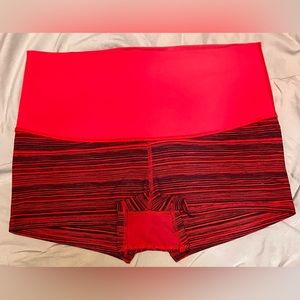Lululemon booty shorts, only worn a few times